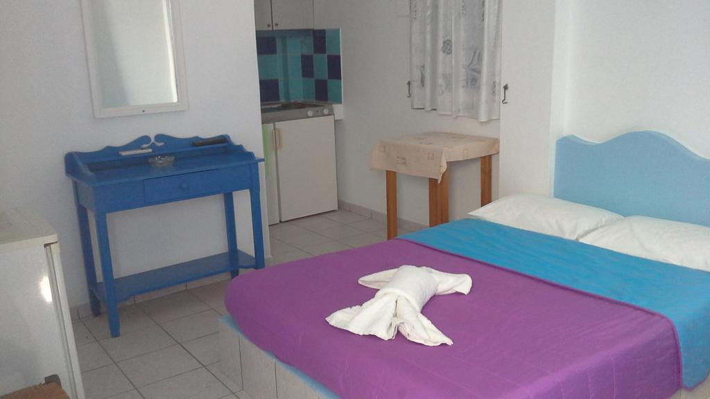 Studios Apartments Perivolos المظهر الخارجي الصورة