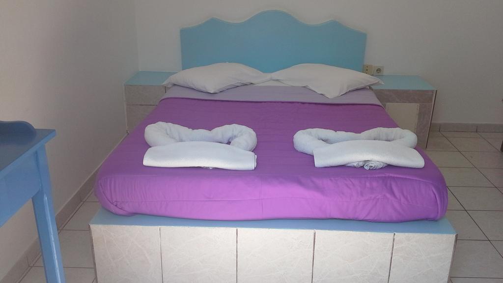 Studios Apartments Perivolos المظهر الخارجي الصورة