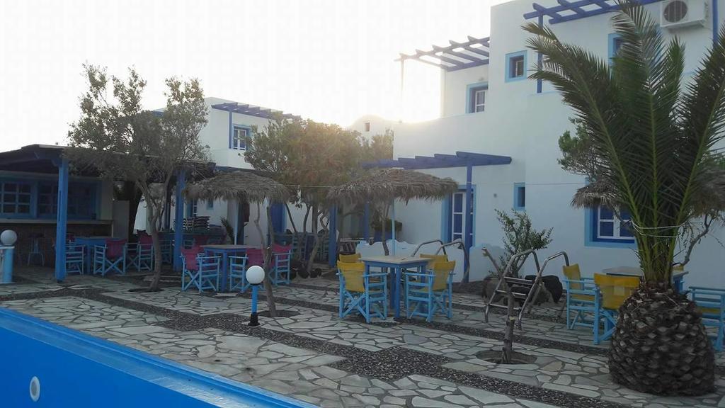 Studios Apartments Perivolos المظهر الخارجي الصورة