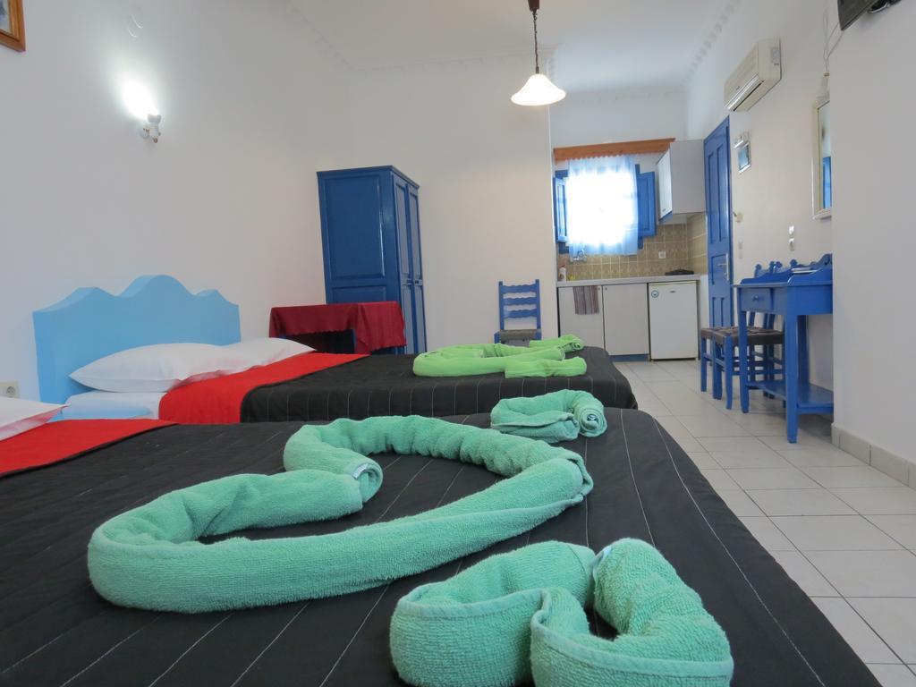 Studios Apartments Perivolos المظهر الخارجي الصورة