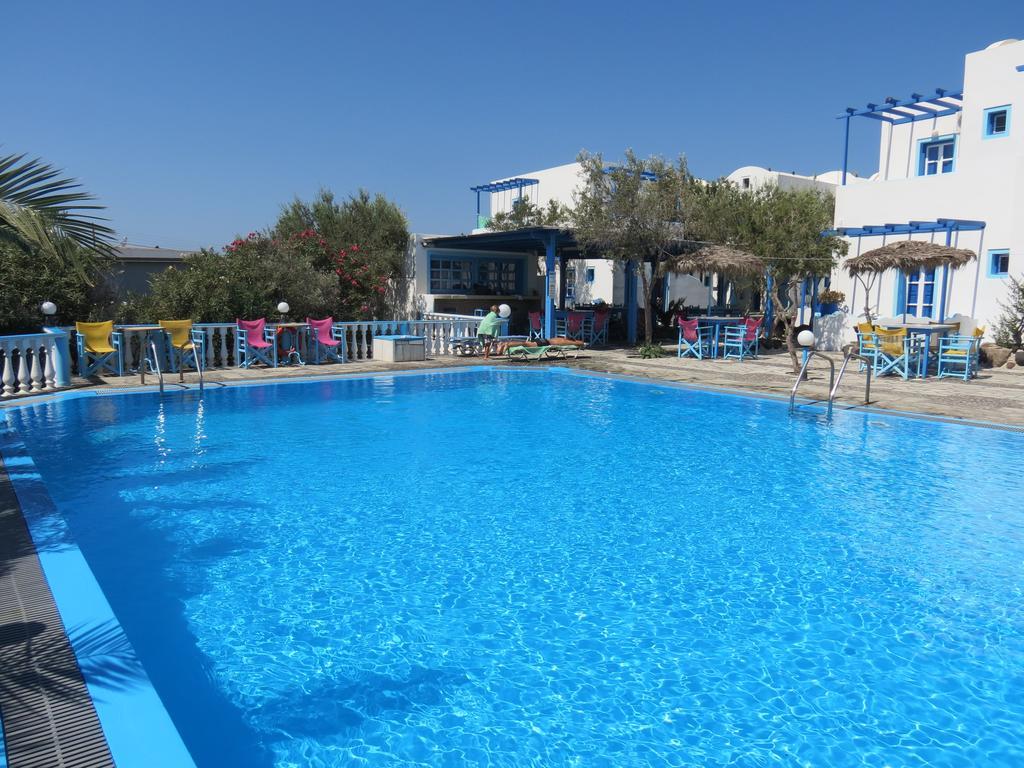 Studios Apartments Perivolos المظهر الخارجي الصورة